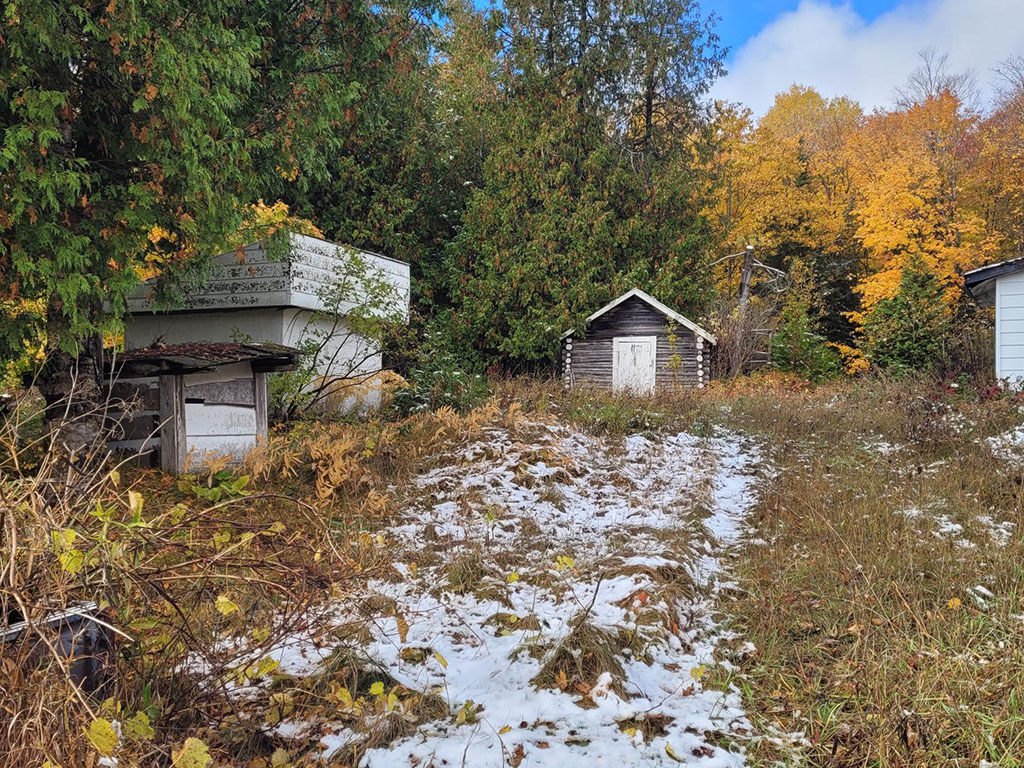 Mnbm20 01s2 | property photo | ontario tax sales